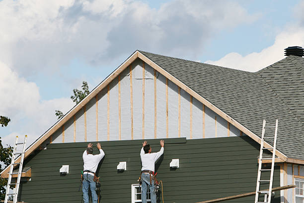 Professional Siding Installation technician working in Rancocas, NJ